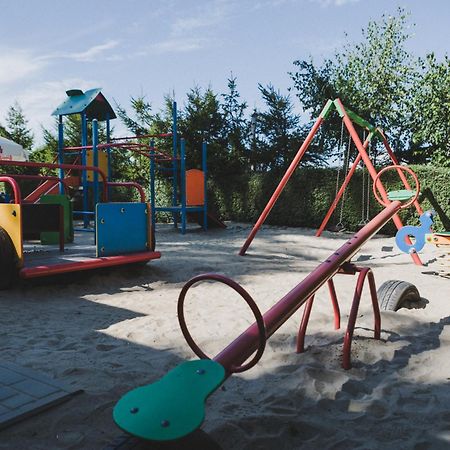 ホテル Keja Camping Chlapowo Władysławowo エクステリア 写真