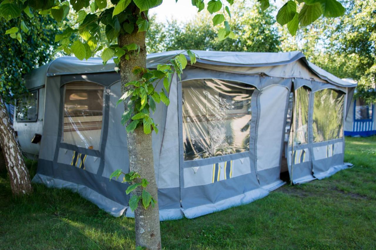 ホテル Keja Camping Chlapowo Władysławowo エクステリア 写真