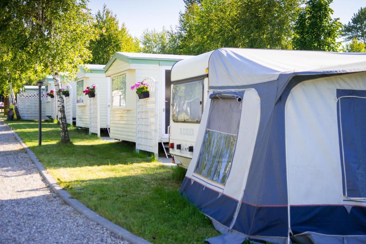 ホテル Keja Camping Chlapowo Władysławowo エクステリア 写真