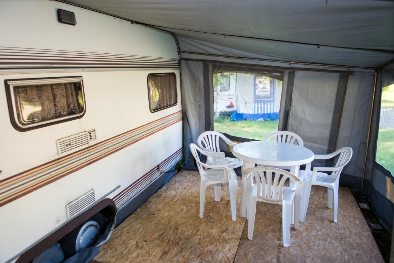 ホテル Keja Camping Chlapowo Władysławowo エクステリア 写真