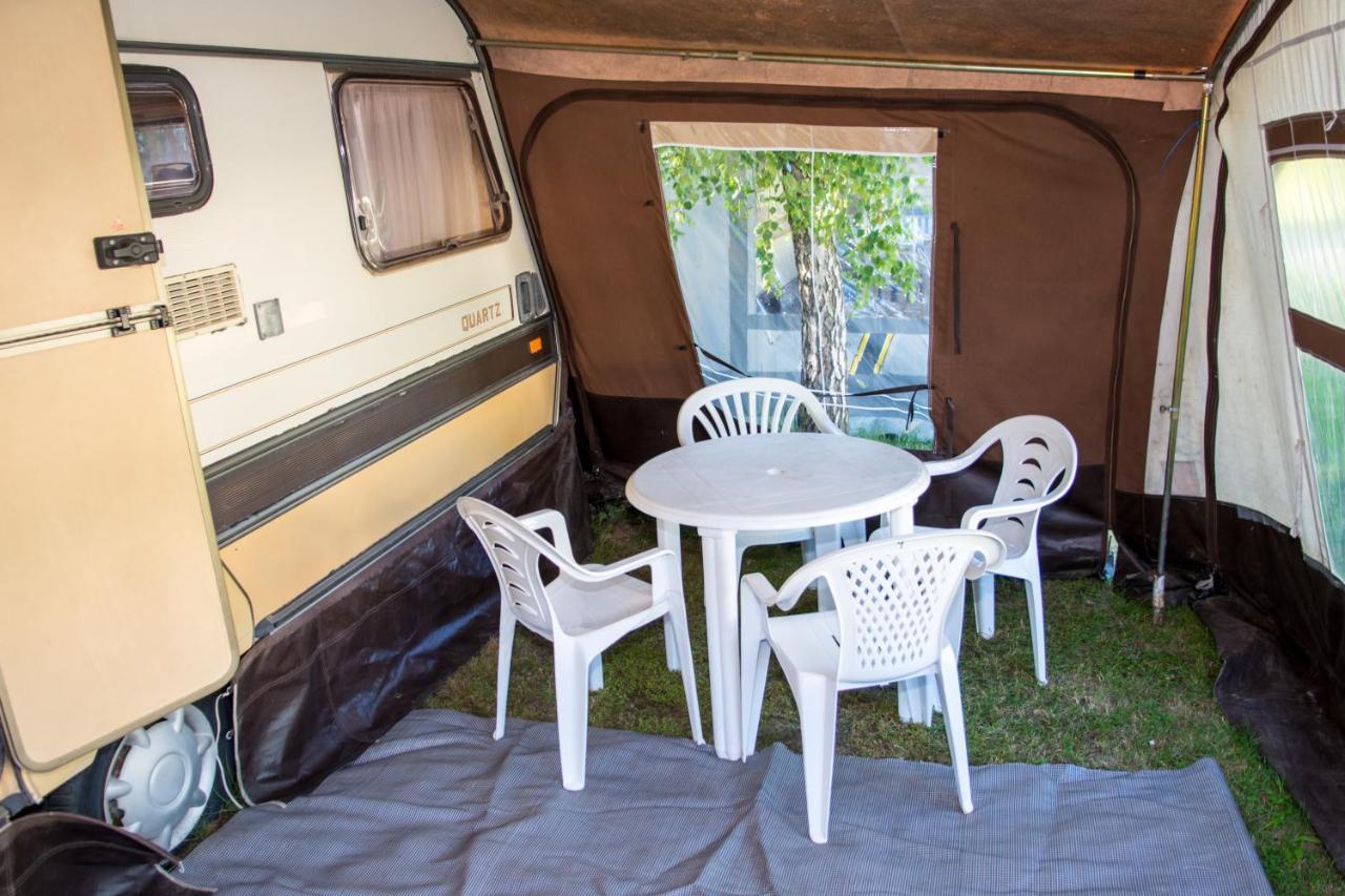 ホテル Keja Camping Chlapowo Władysławowo エクステリア 写真